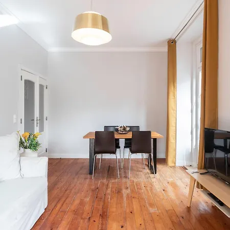 Apartment Santa Justa 24 *