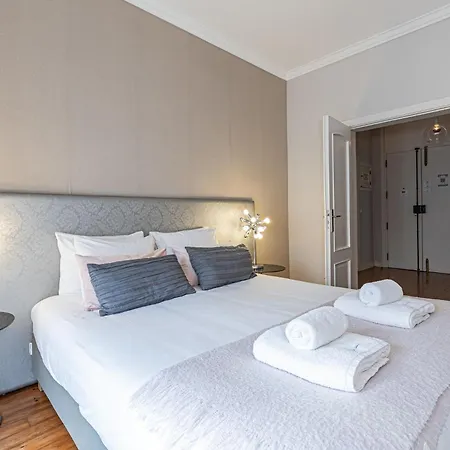 Santa Justa 24 Apartment *