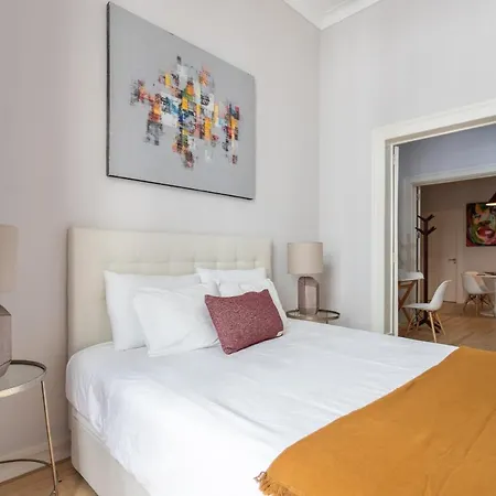 Santa Justa 24 Downtown Apartment *