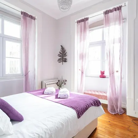 Santa Justa 24 Downtown Apartment *