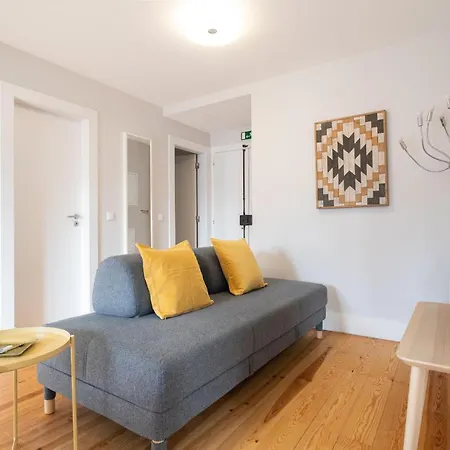 Santa Justa 24 Downtown Apartment *