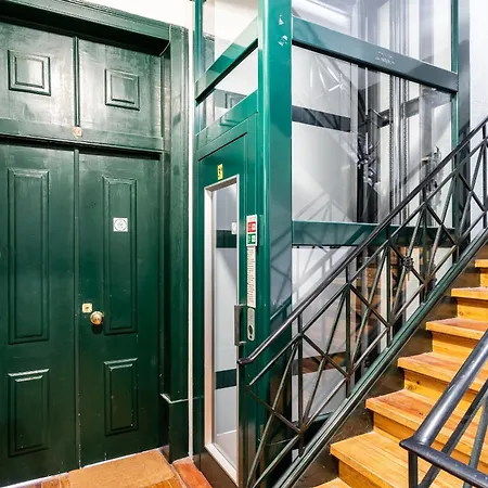 Santa Justa 24 Downtown Apartment Lisbon