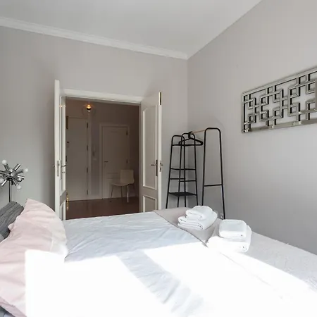 Santa Justa 24 Downtown Apartment Lisbon